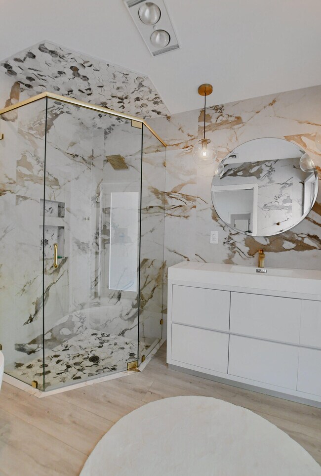 Building Photo - 891 Hickory Terrace