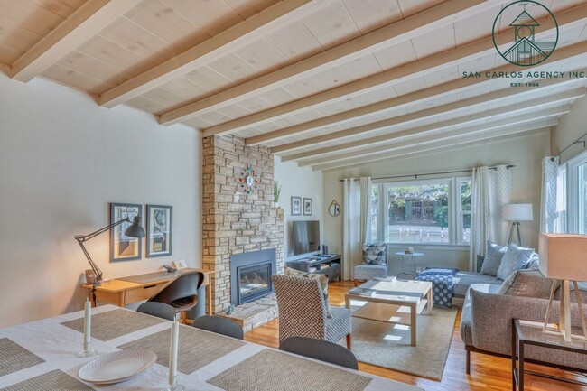 Building Photo - Charming Furnished Two Bedroom Cottage in Carmel-by-the-Sea