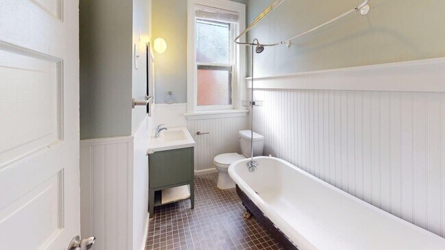 Building Photo - 4100 Shenandoah Ave