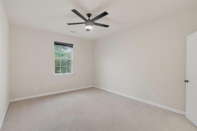 Building Photo - 904 Purple Moor Pass