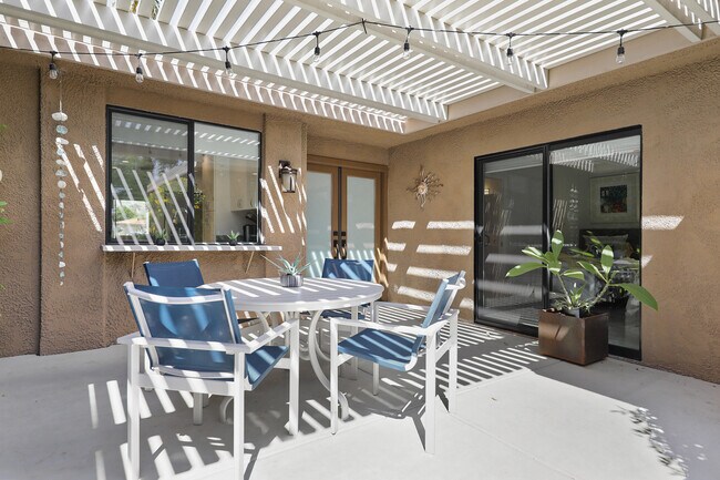 Building Photo - 88 La Ronda Dr