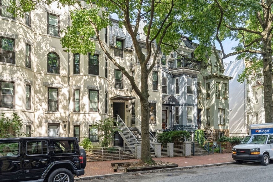 Building Photo - 1124 25th St NW