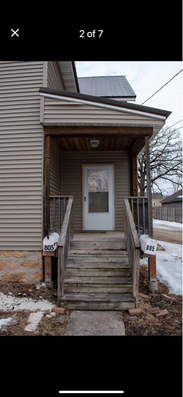 Building Photo - 805 Jefferson Ave