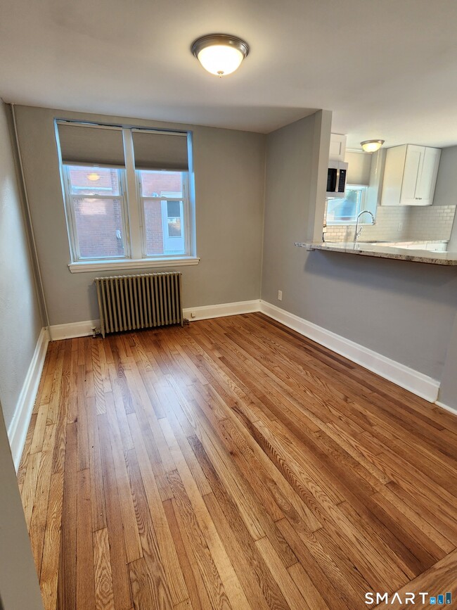 Building Photo - 134 Fowler Ave Ext