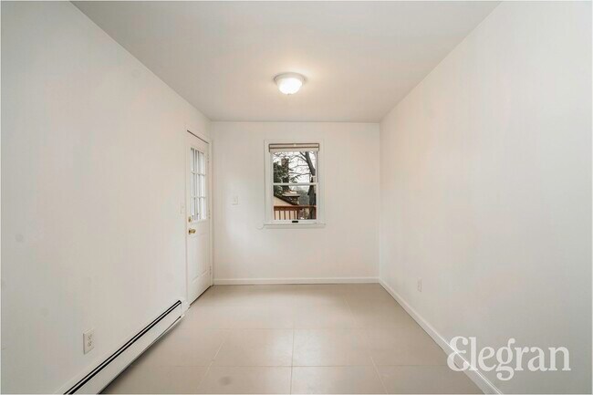 Building Photo - 71 Fowler Ave