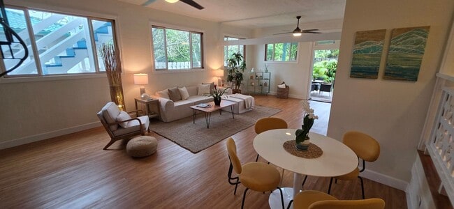 Building Photo - 2 bedroom 2 bath with Study den in Kailua!