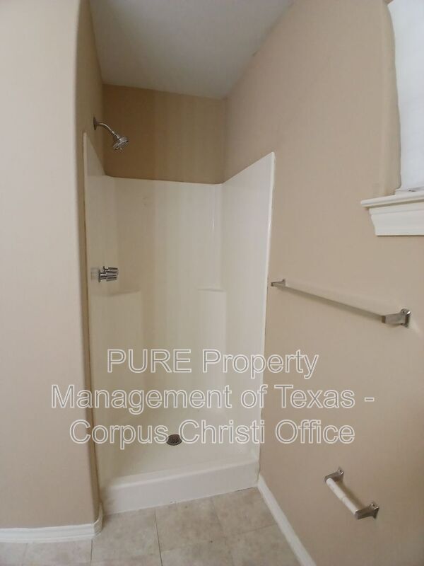 Building Photo - 1818 Rodd Field Rd