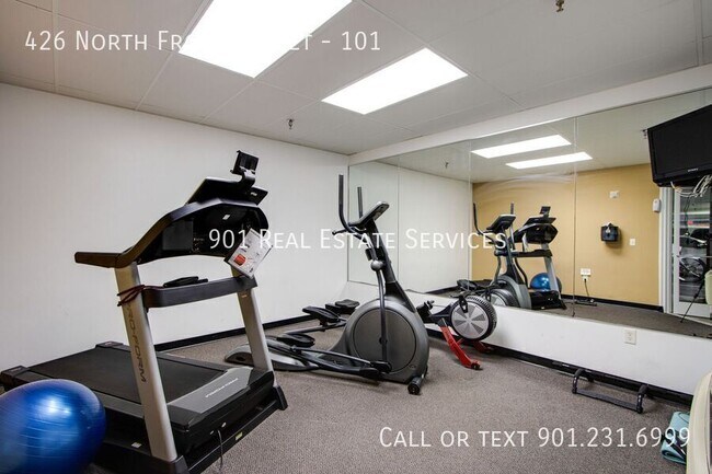 Building Photo - 426 N Front St