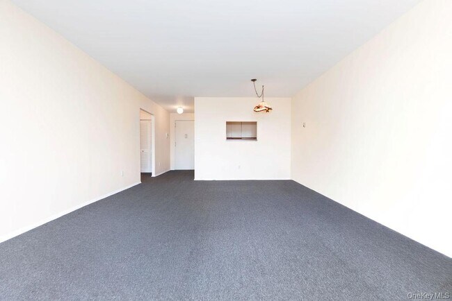 Building Photo - 1374 Midland Ave