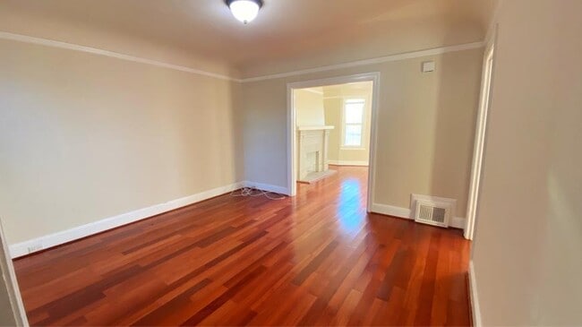 Building Photo - 2 bedroom in San Francisco CA 94116
