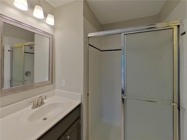 Building Photo - 8970 Windsor Cir