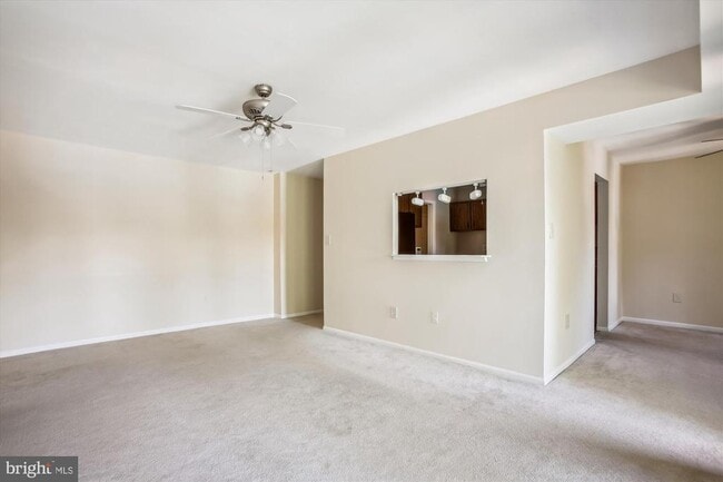 Building Photo - 9712 Kingsbridge Dr