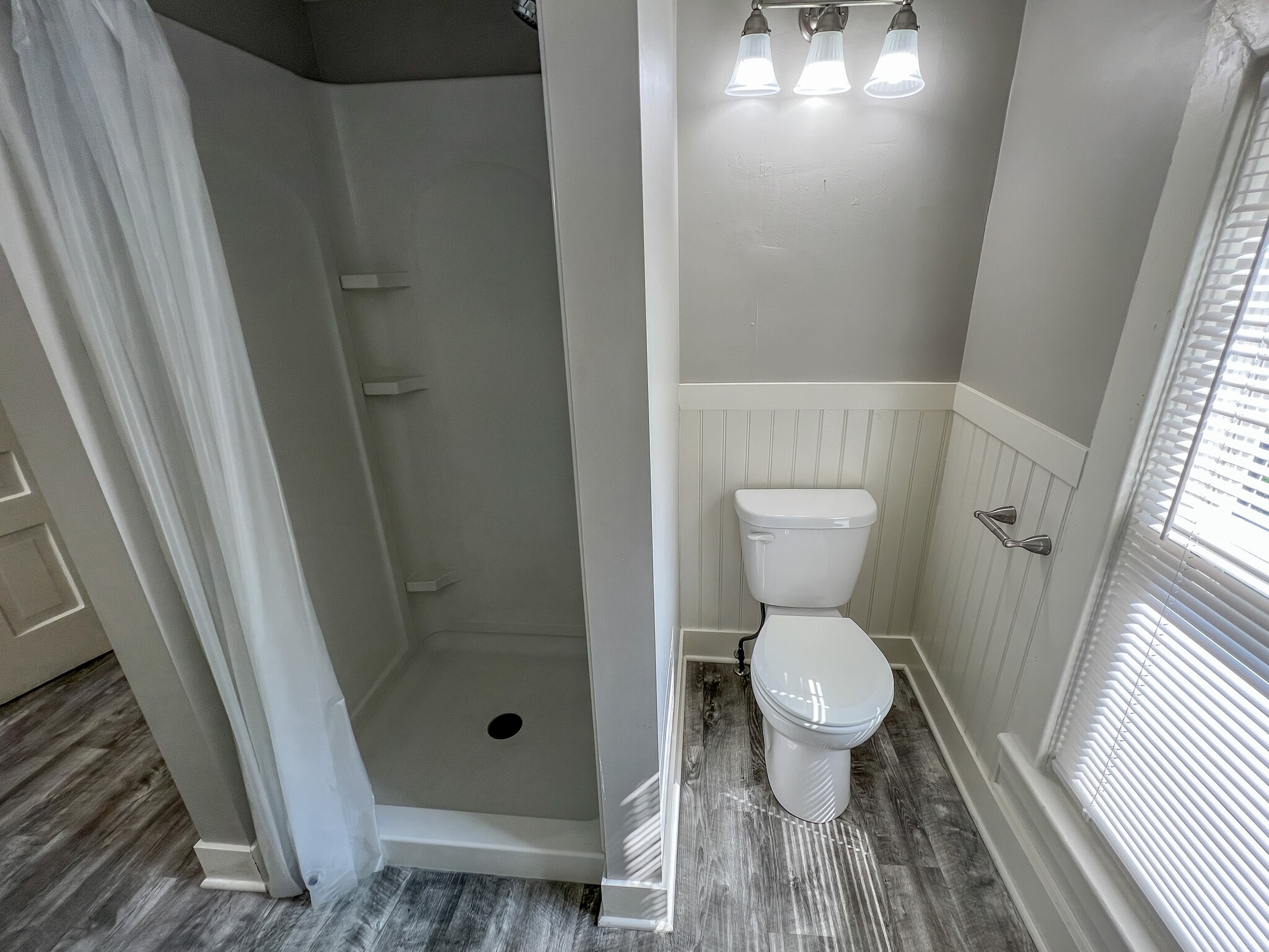 Building Photo - 710 Morris Ave SE