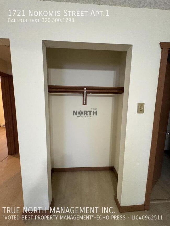 Building Photo - 1721 Nokomis St