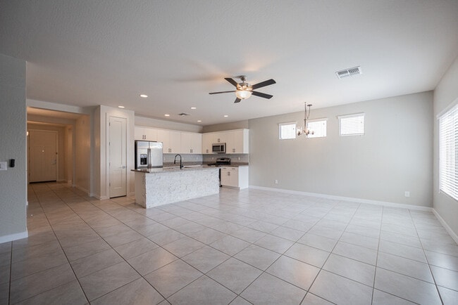 Building Photo - 42381 W Mira Ct