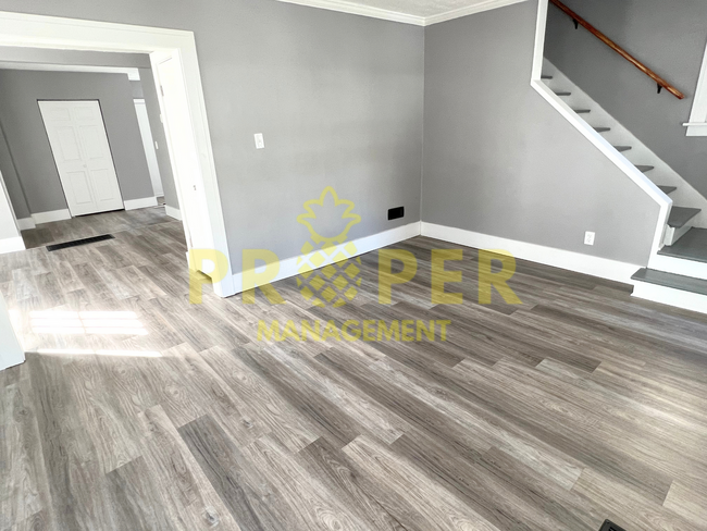 Building Photo - 4 bedroom, 2 bathrooms house for rent