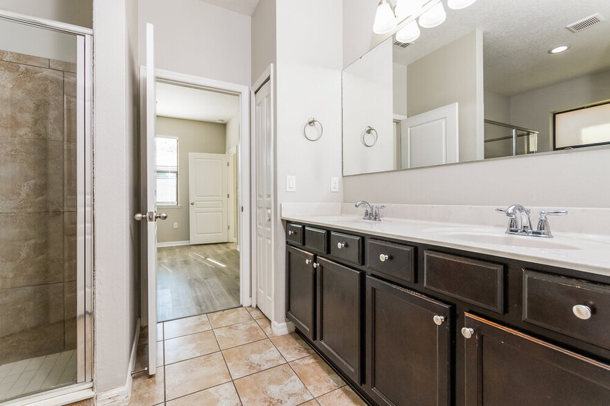 Building Photo - 1090 Hermosa Way