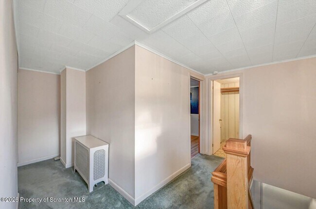 Building Photo - 454 Hickory St