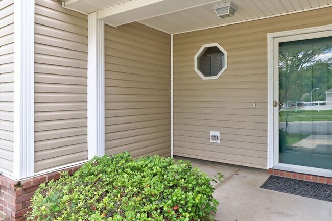 Building Photo - Townhome in Villages at Towne Park