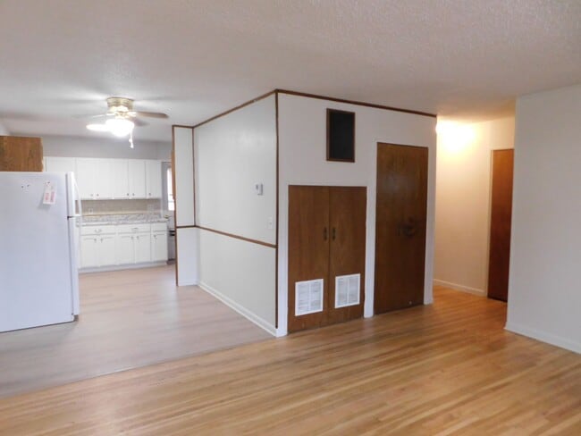 Building Photo - Beautiful 3 Bedroom 1 Bath Home