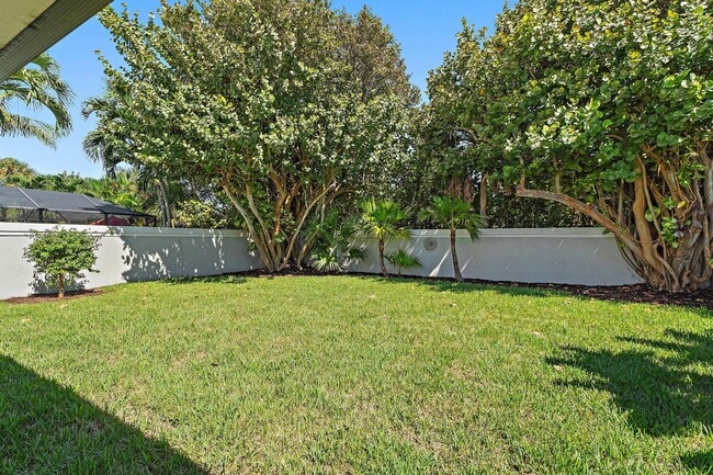 Building Photo - 139 Sand Pine Dr