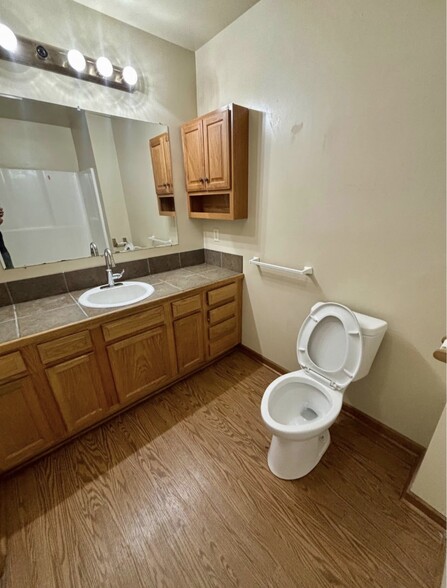 Building Photo - 125 Carter St