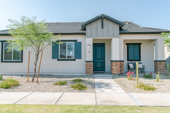 Building Photo - Avilla Western Garden