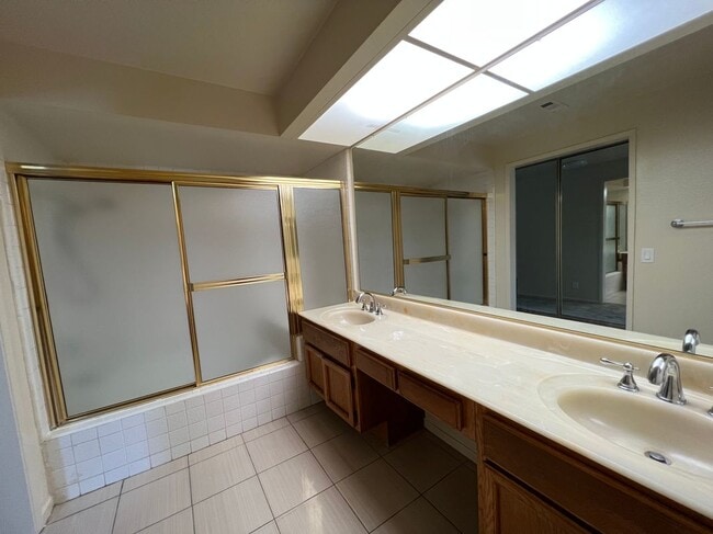 Building Photo - 3652 Agate Way