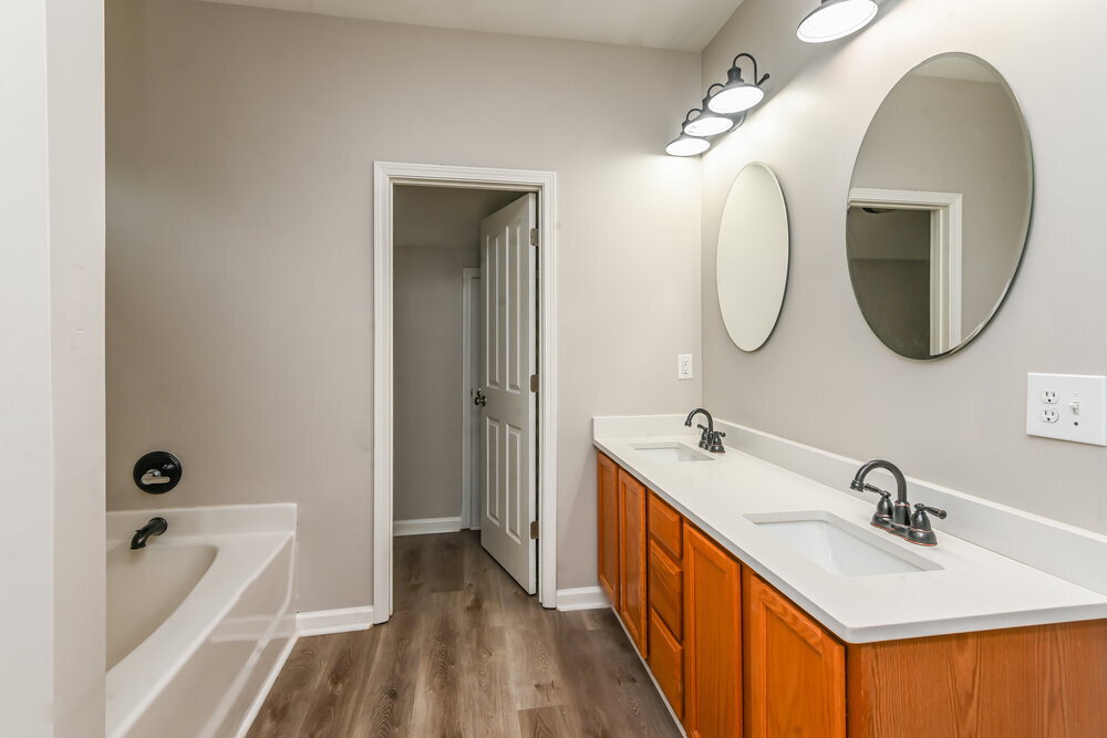 Building Photo - 13646 Carleen Way Dr