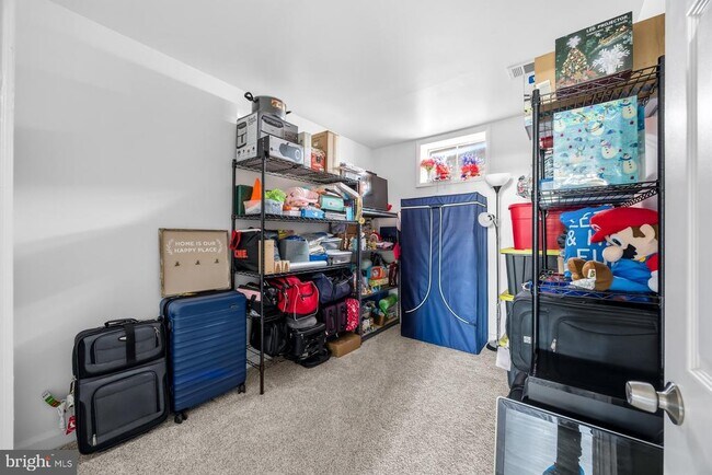 Building Photo - 9262 Byrd Dr