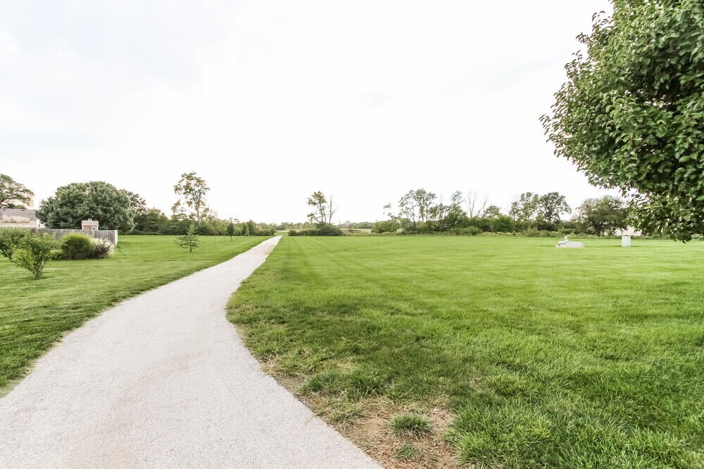 Building Photo - 209 Bent Stream Ln