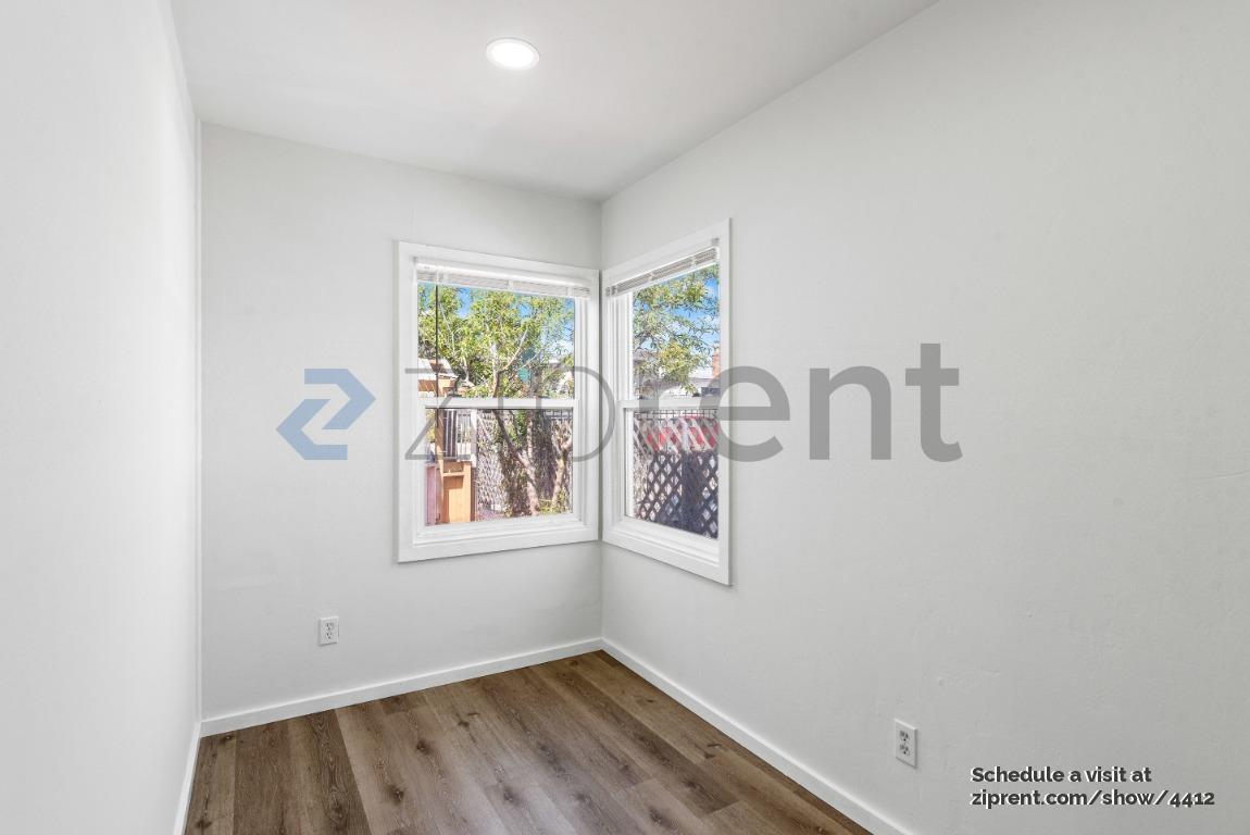 Building Photo - 5210 Sacramento Ave