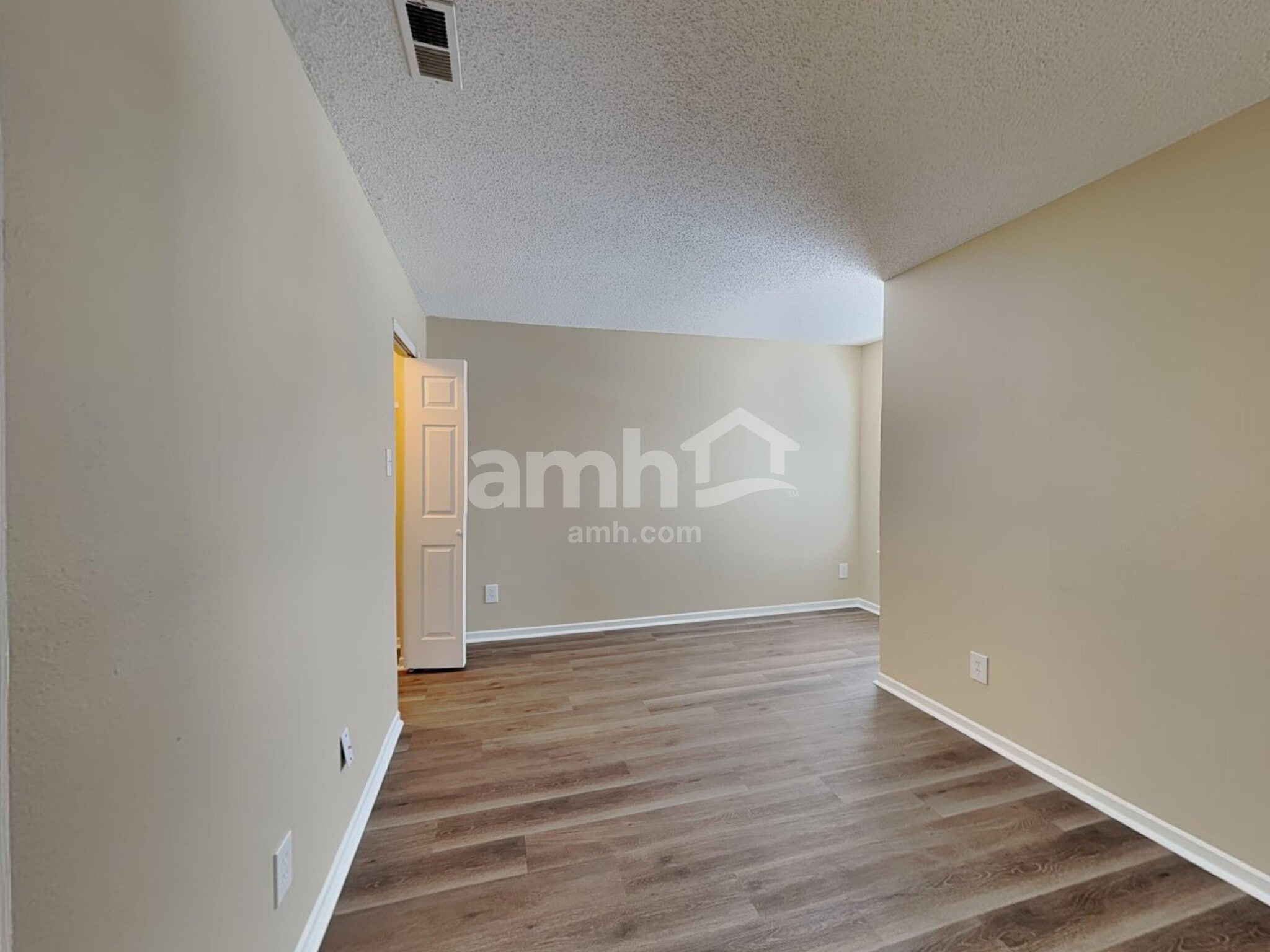 Building Photo - 1854 Wandflower Cir