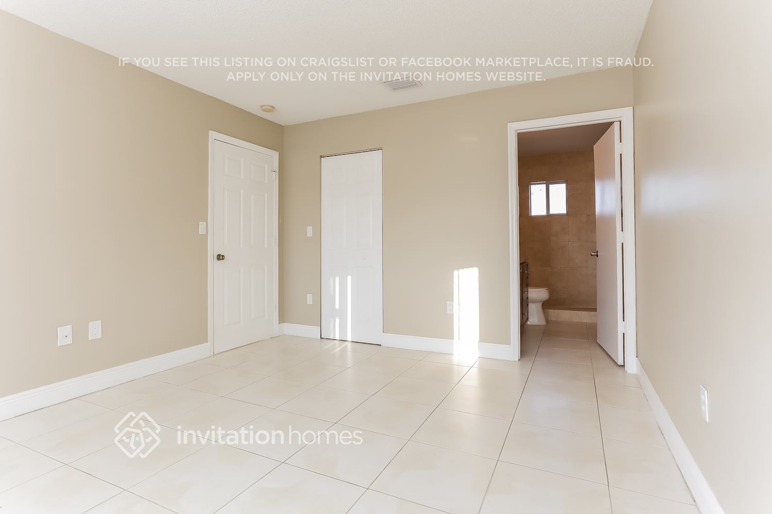 Building Photo - 16201 SW 141st Ave