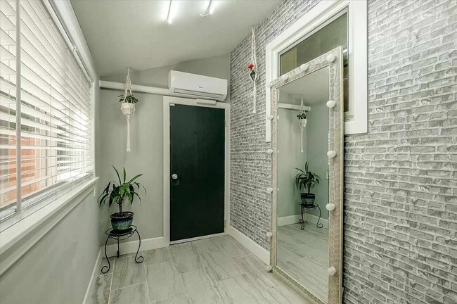 Building Photo - 1955 Wingate Way