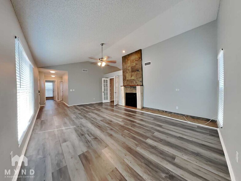 Building Photo - 7210 W Krall St