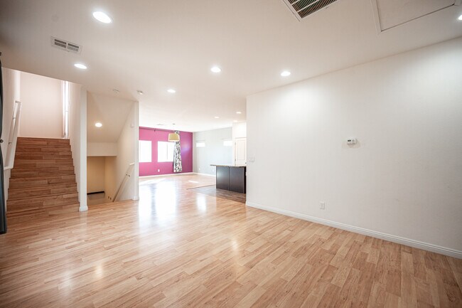 Building Photo - 8904 Harmony Hall Ave