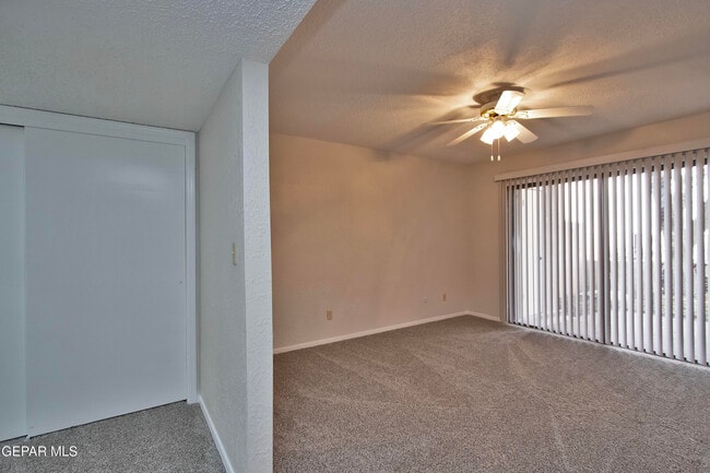 Building Photo - 5711 Mira Grande Dr