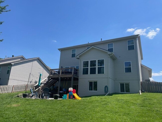 Building Photo - Home For Rent Papillion