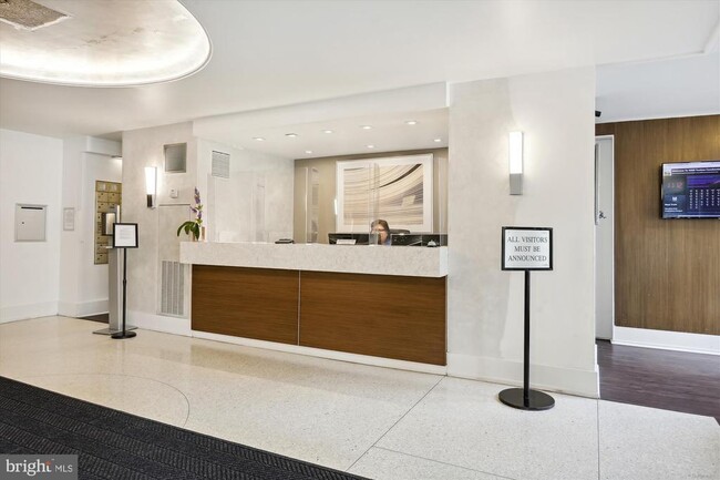 Building Photo - 4000 Tunlaw Rd NW