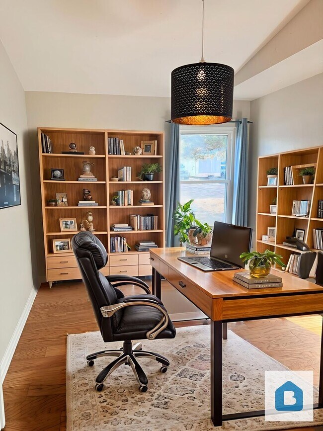 Building Photo - 3120 Mirage Dr