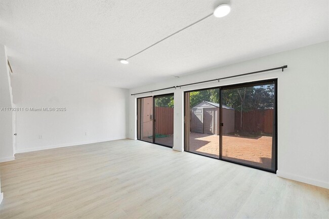 Building Photo - 3809 SW 82nd Ave
