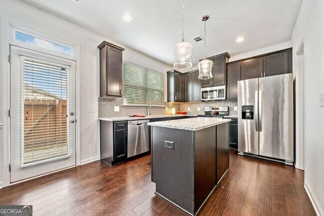 Building Photo - 7822 Canterbury Ct