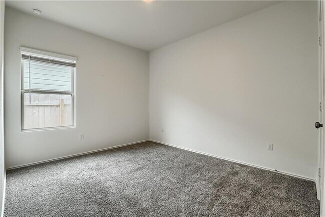 Building Photo - 7213 Tonka Ln