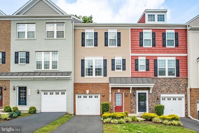 Building Photo - 6073 Camerons Ferry Dr