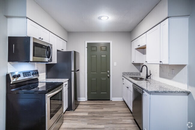 Interior Photo - The Den Apartments, Bldg 3562