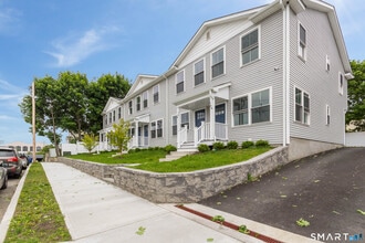 Building Photo - 156 Princeton St