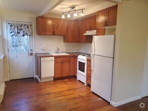 Building Photo - Apartment Availabile, near Children's Hosp...