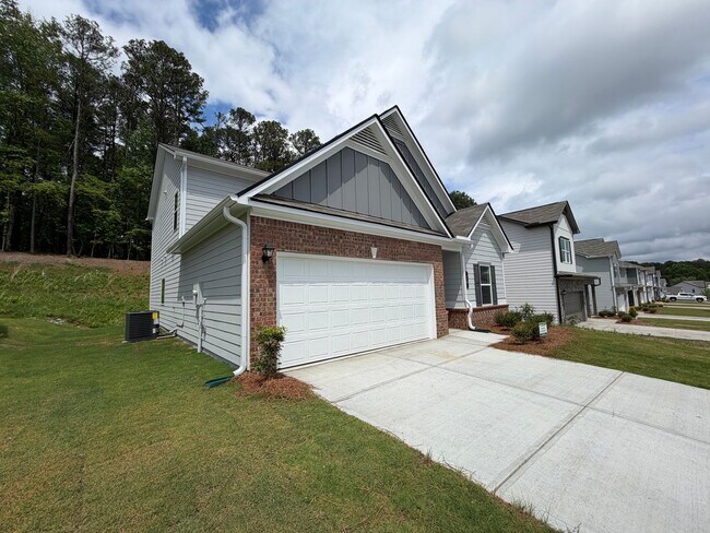 Building Photo - Brand New 4/3.5 House in West Rome- $2,195