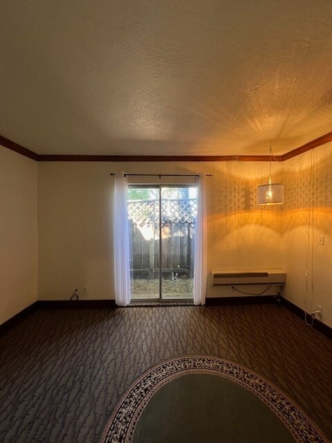 Building Photo - 2 Bed 1 Bath in Nampa!